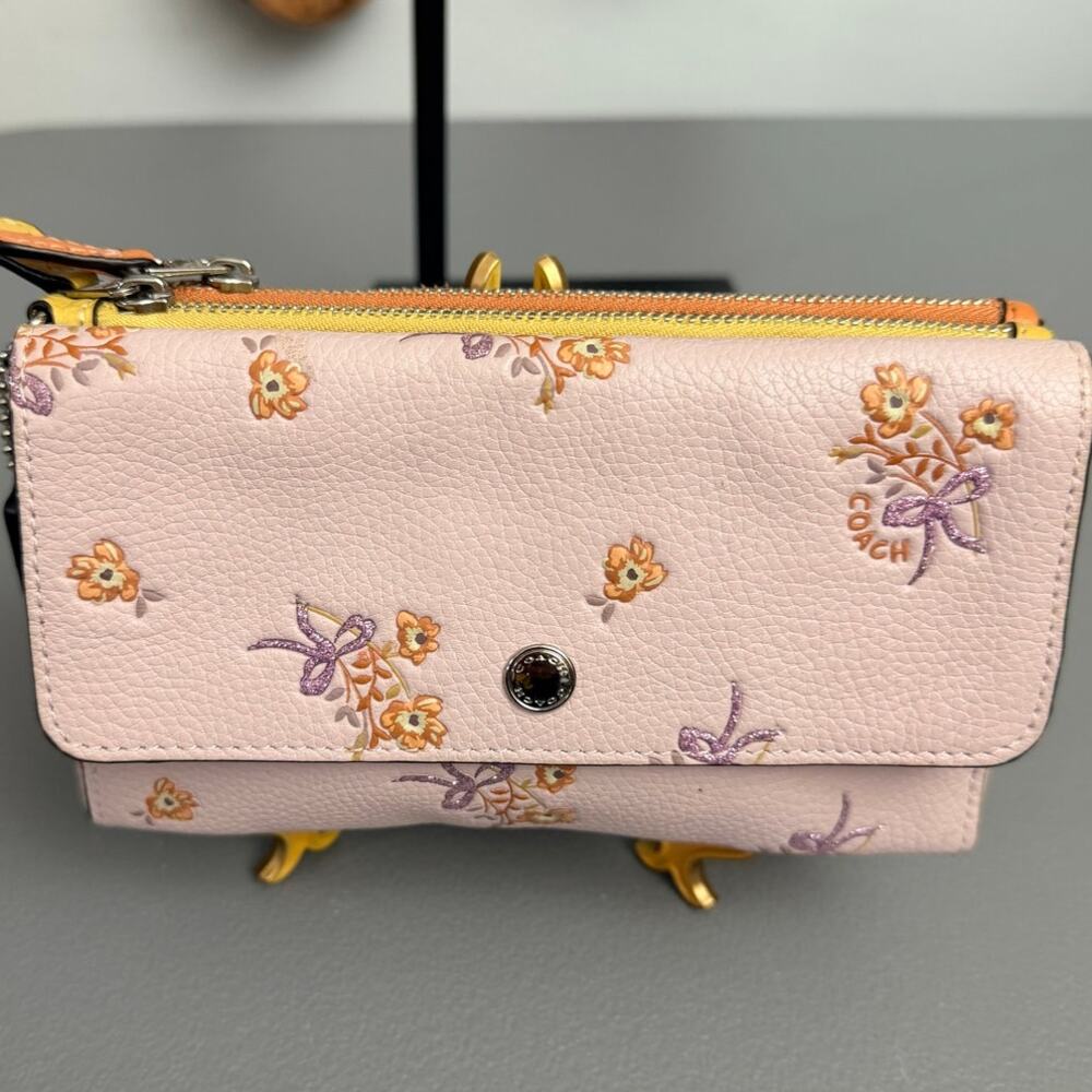 Coach Triple Small wallet in colorblock with floral bow print 29608 - Picture 2 of 11